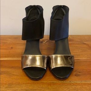 Vince sandal pump black leather/metallic silver 8